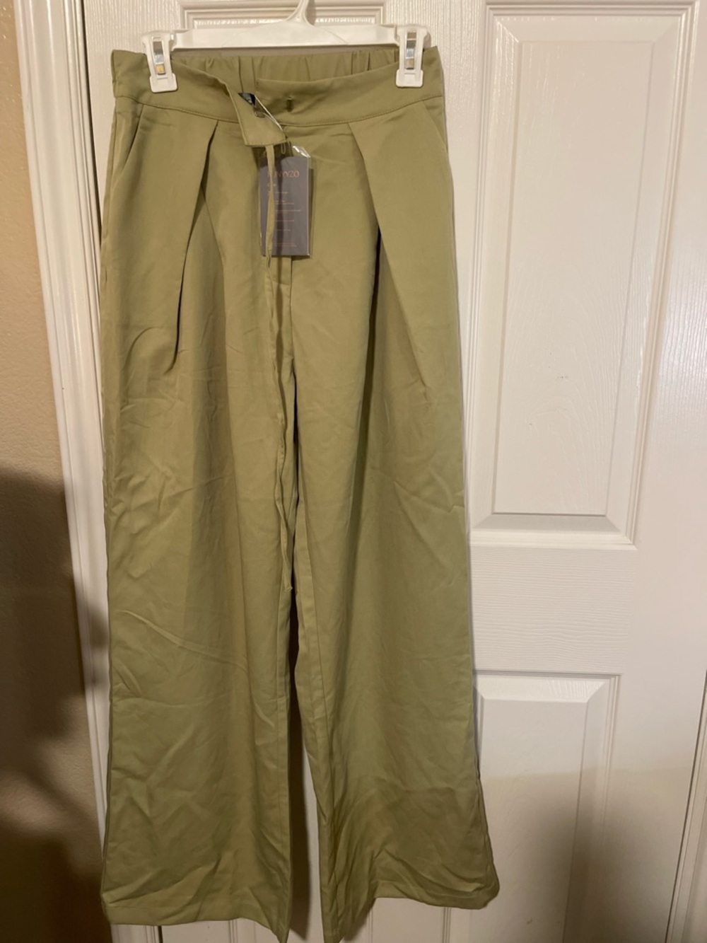 Wide-Leg Olive Green Women’s Pants with High Waist